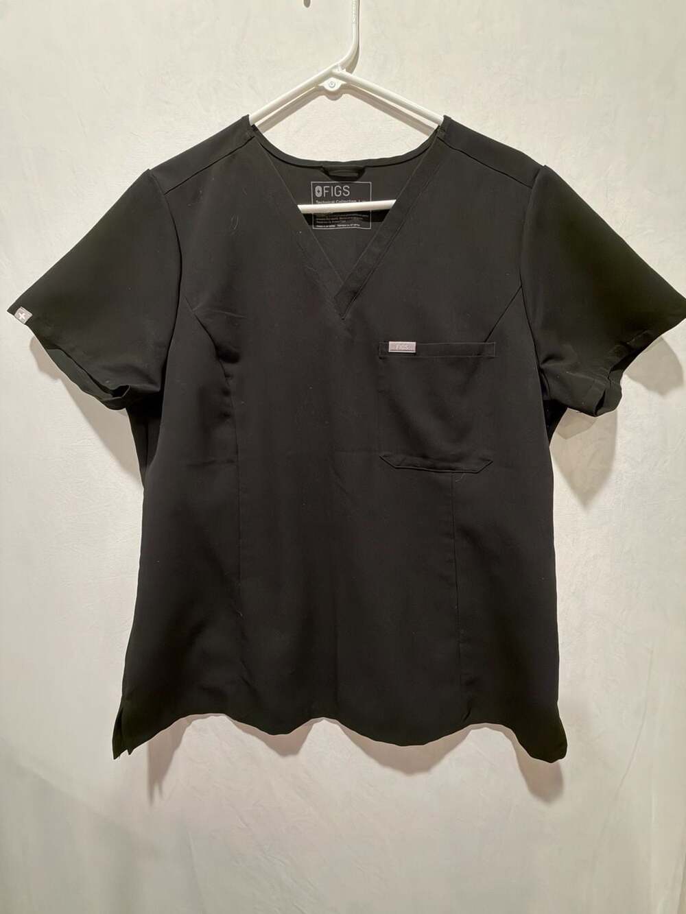 FIGS Black Catarina One-Pocket Scrub Top XL